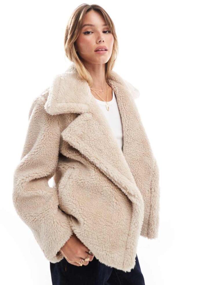 Threadbare borg jacket with collar in stone-Neutral