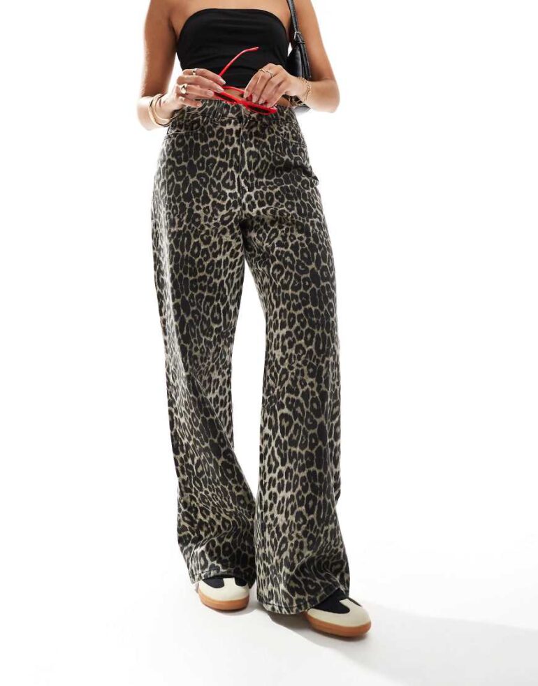 Threadbare leopard print straight leg jeans-Multi