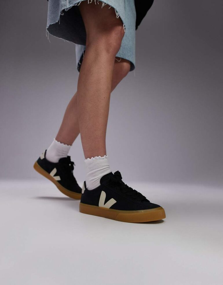 VEJA Campo bold suede trainer in black