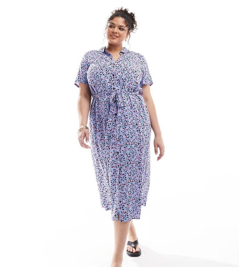 Vero Moda Curve maxi buttondown shirt dress in blue floral print