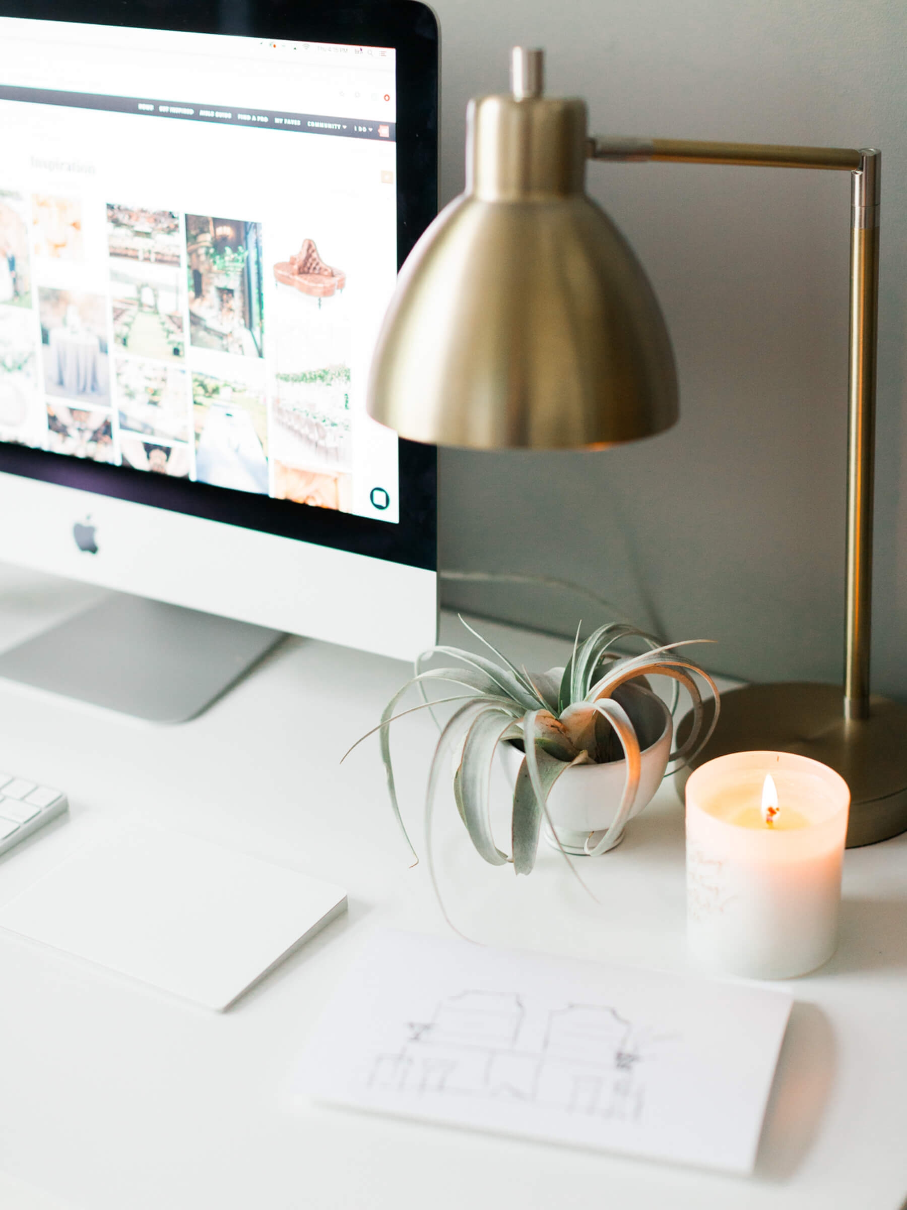 Add an image to your availability sidebar page