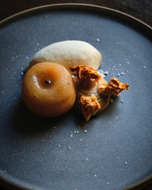 Add a Image to your dining page side bar