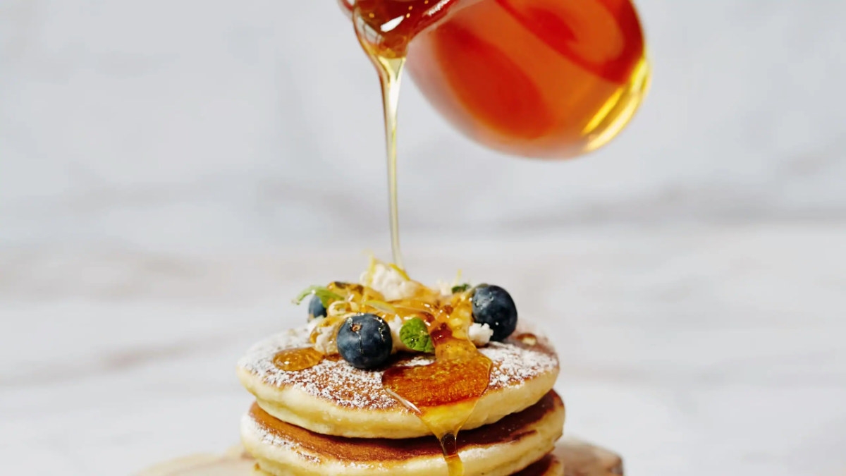 Add a Image to your dining page side bar