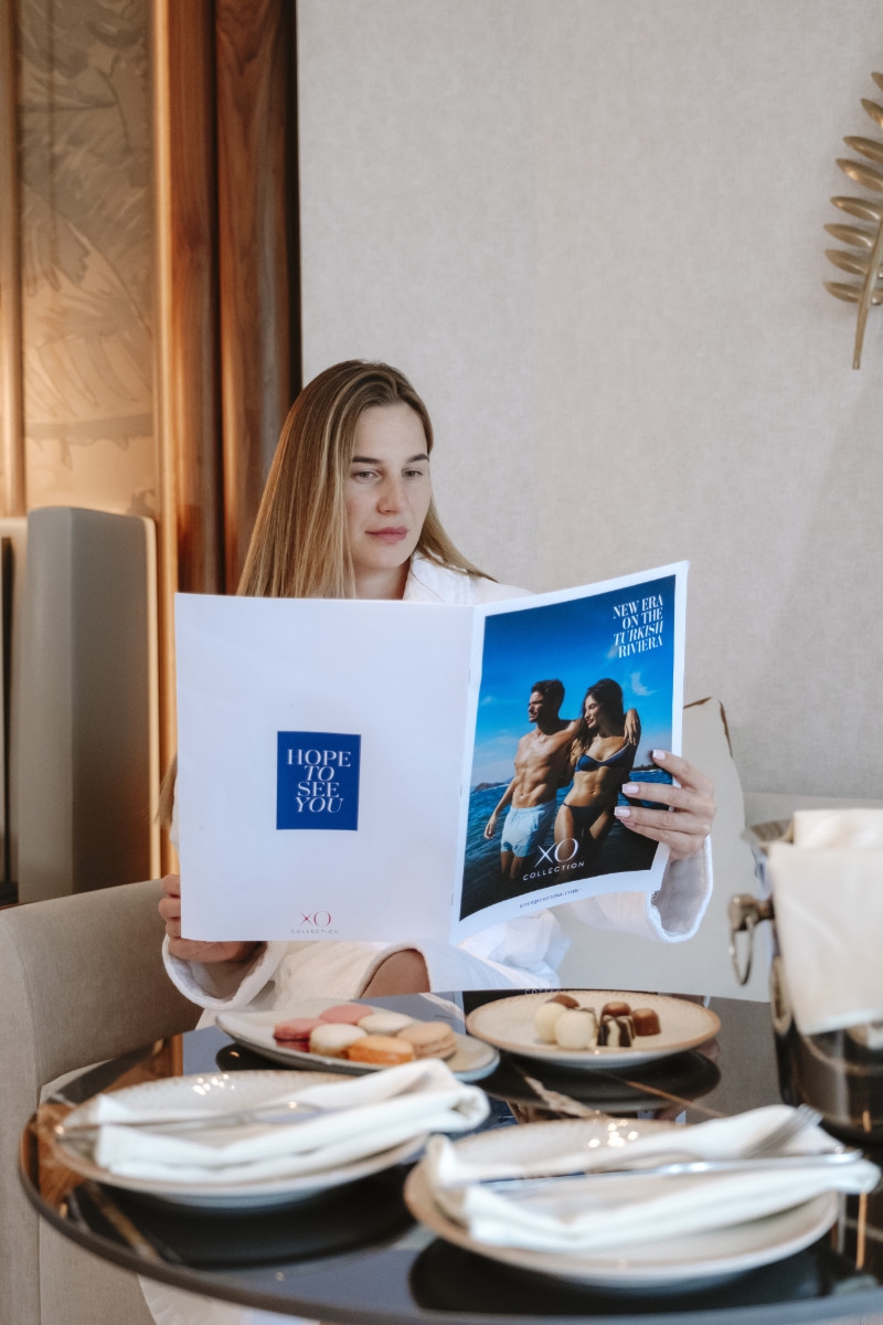 Add a Image to your dining page side bar