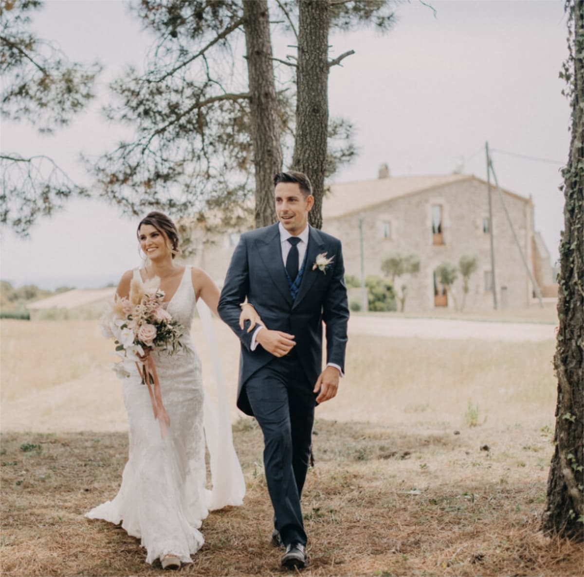 Add an image to your FAQs Sidebar page