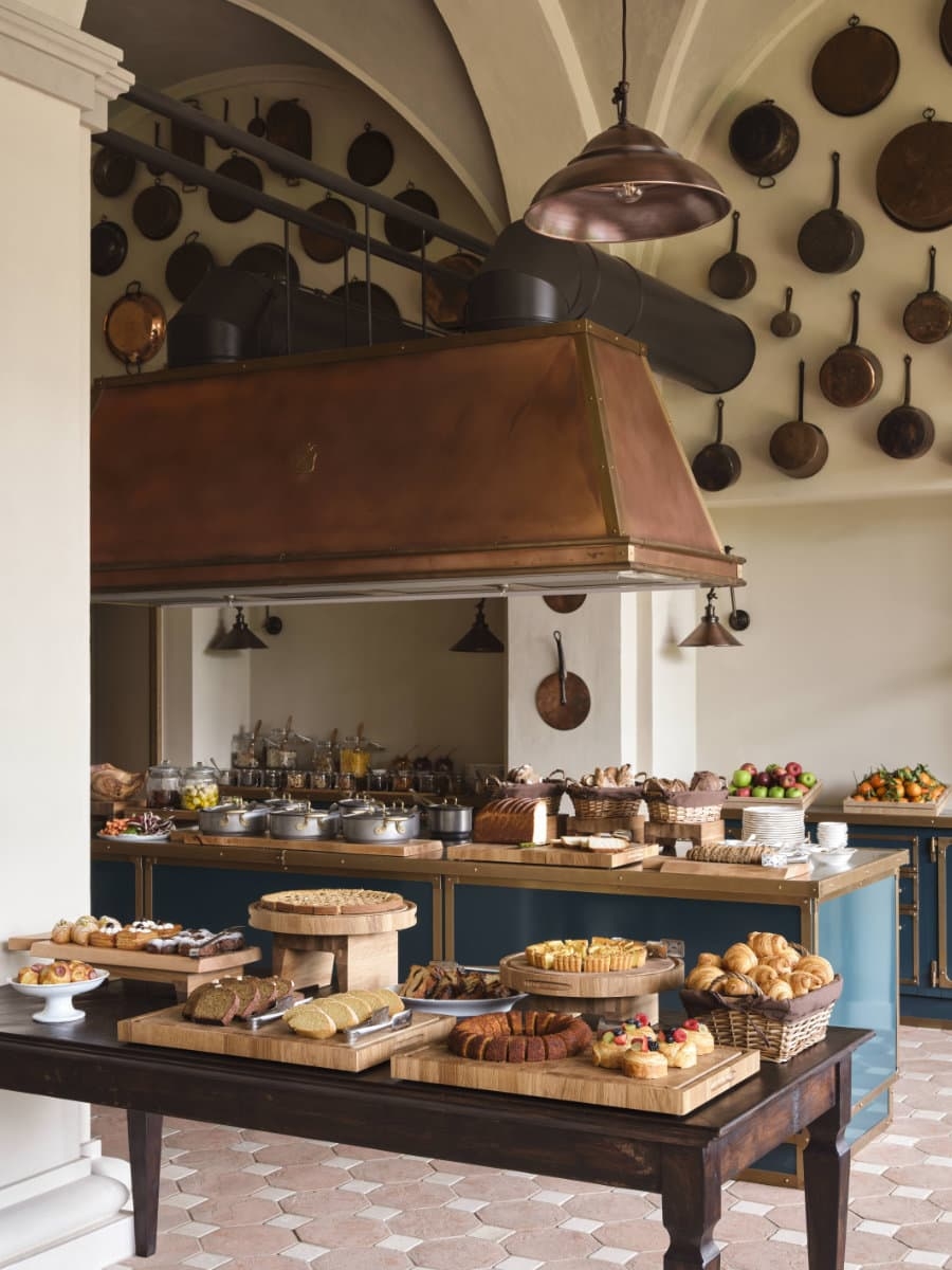 Add a Image to your dining page side bar