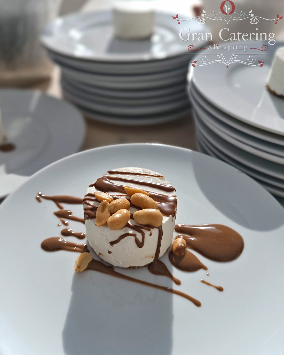 Add a Image to your dining page side bar