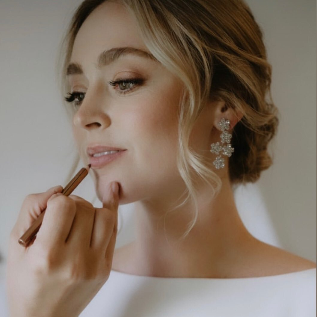 Add a Image FAQ to your side bar