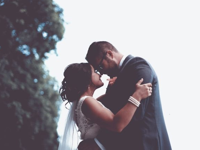 Should I Take My Husband’s Name or Keep My Own?