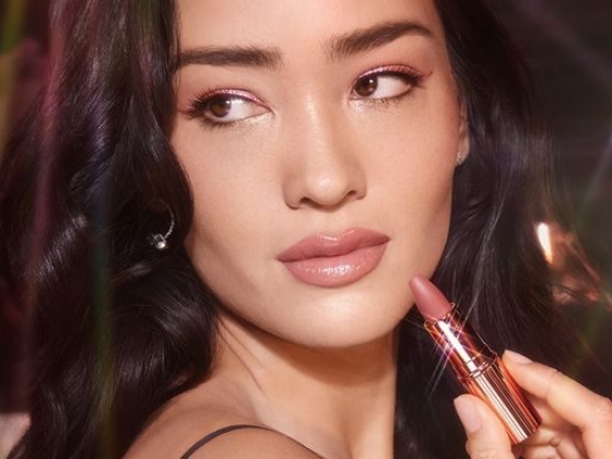 Charlotte Tilbury (UK)