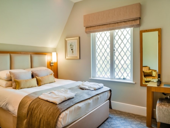 Oakley Hall Hotel