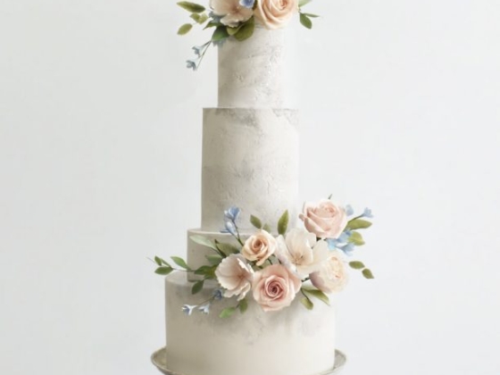 Deluce Cakes