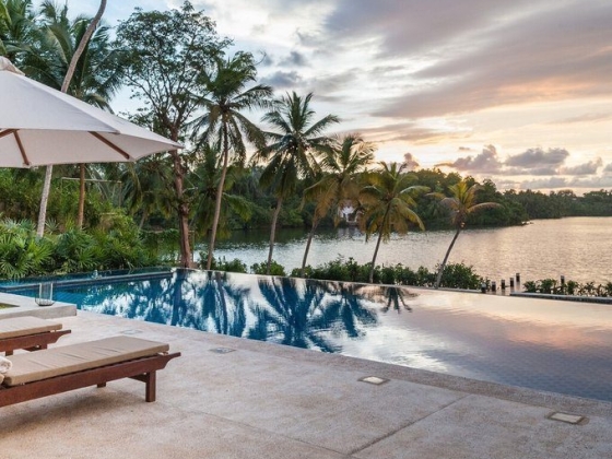 The Luxury Travel Book