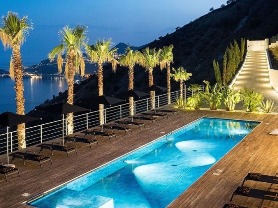 The Luxury Travel Book