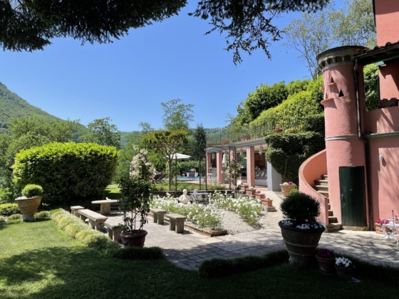 Burlamacchi Villas