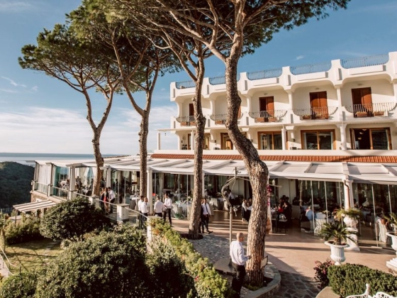 Autentico Hotels