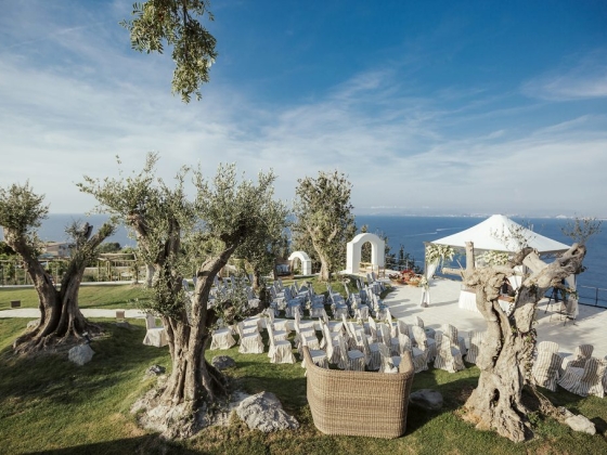Autentico Hotels