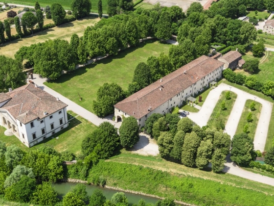 Autentico Hotels
