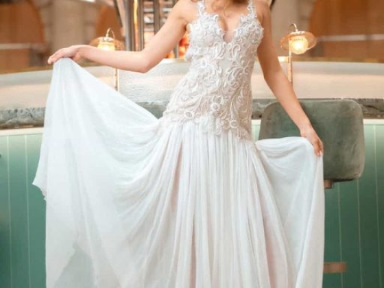 Shimmering Ivory