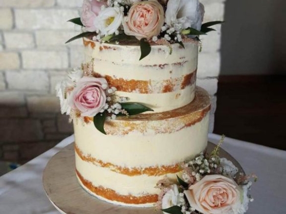 Love Island Cakes