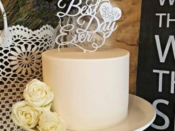 Love Island Cakes