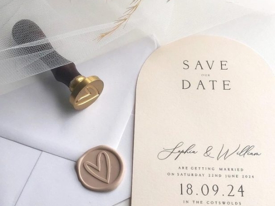 The Hummingbird Card Company