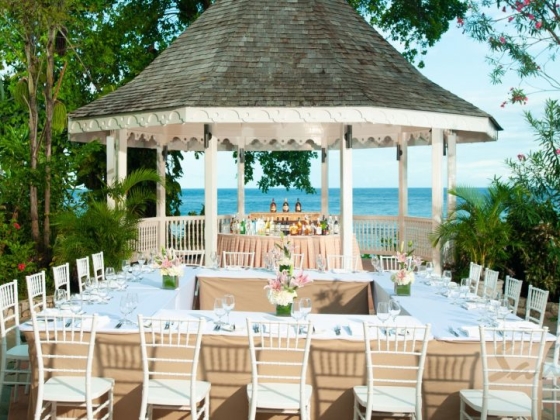 Sandals Dunn's River