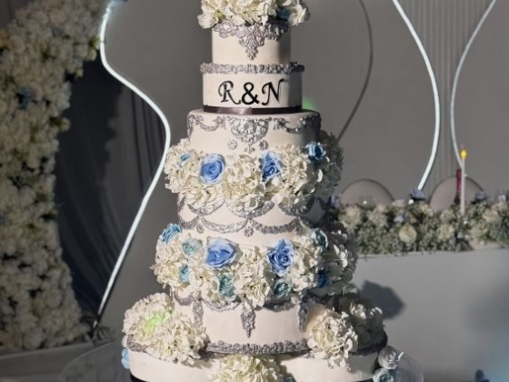 Mistry Cakes Couture