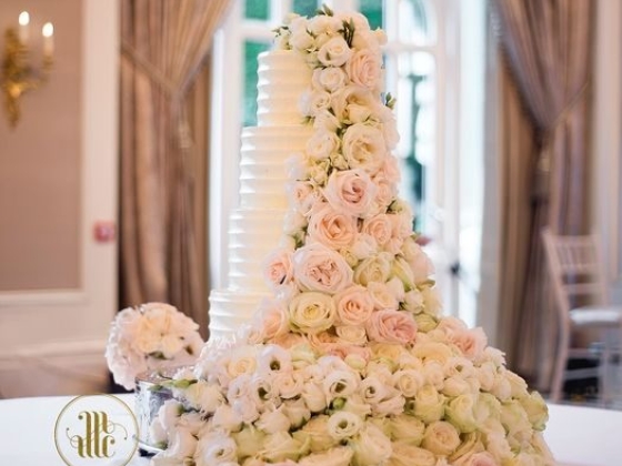 MMCookies Couture Wedding Cakes & Sweets