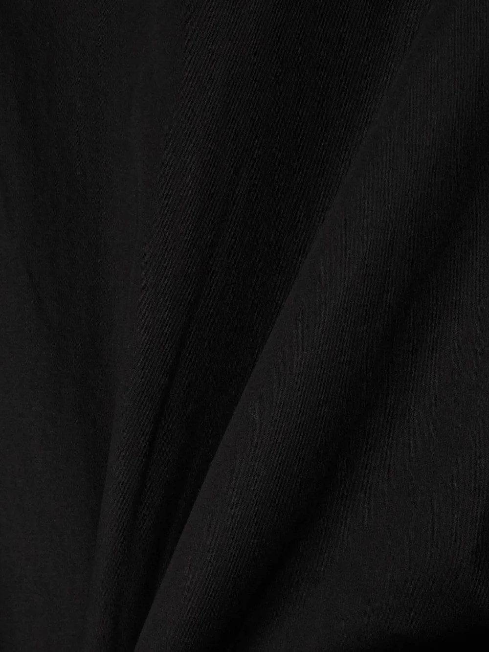 Close-up detail of the Abadia Cotton-poplin Shirt