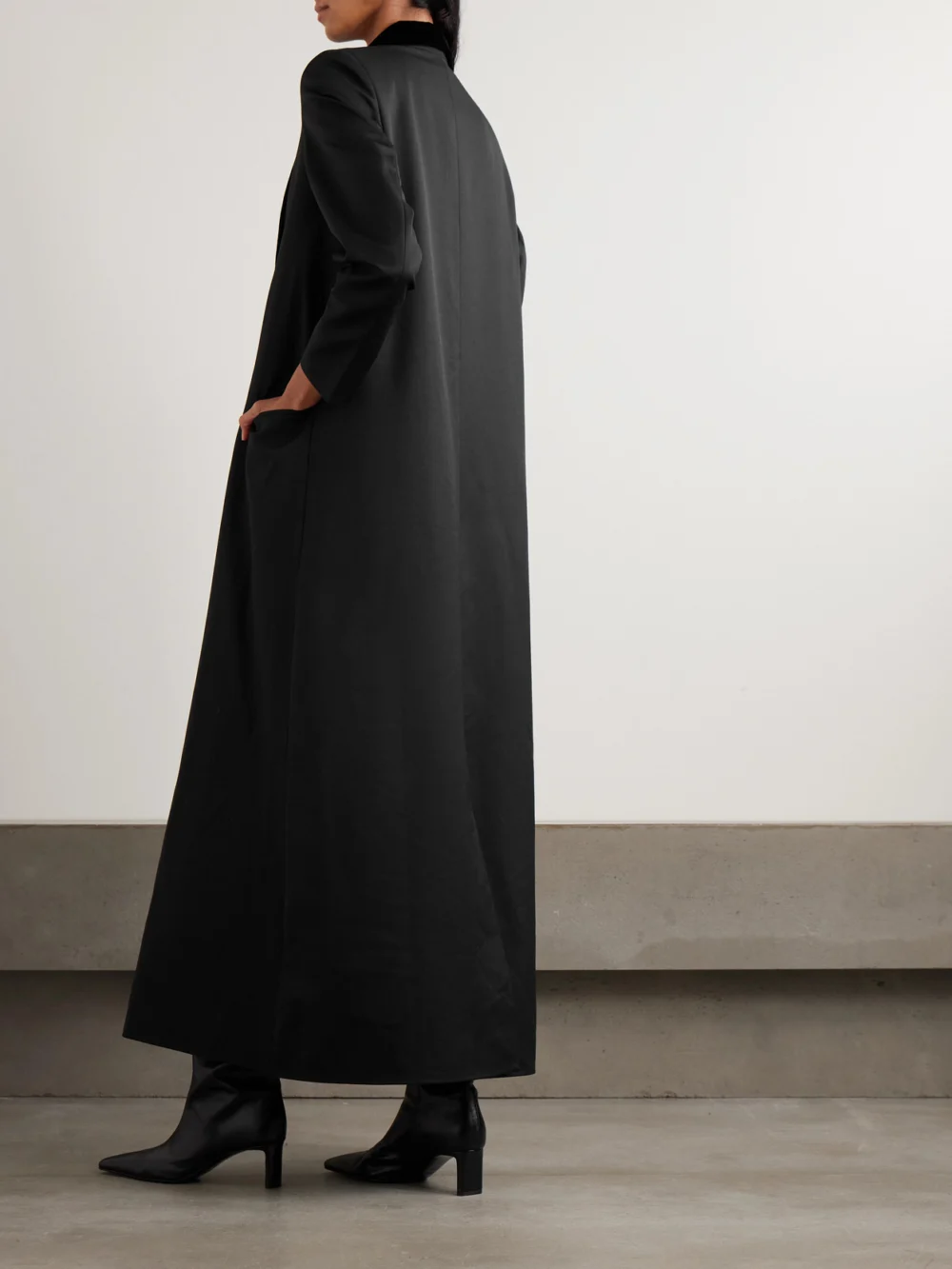 Back view of the Abadia Joud Crushed Velvet-trimmed Wool-blend Twill Coat