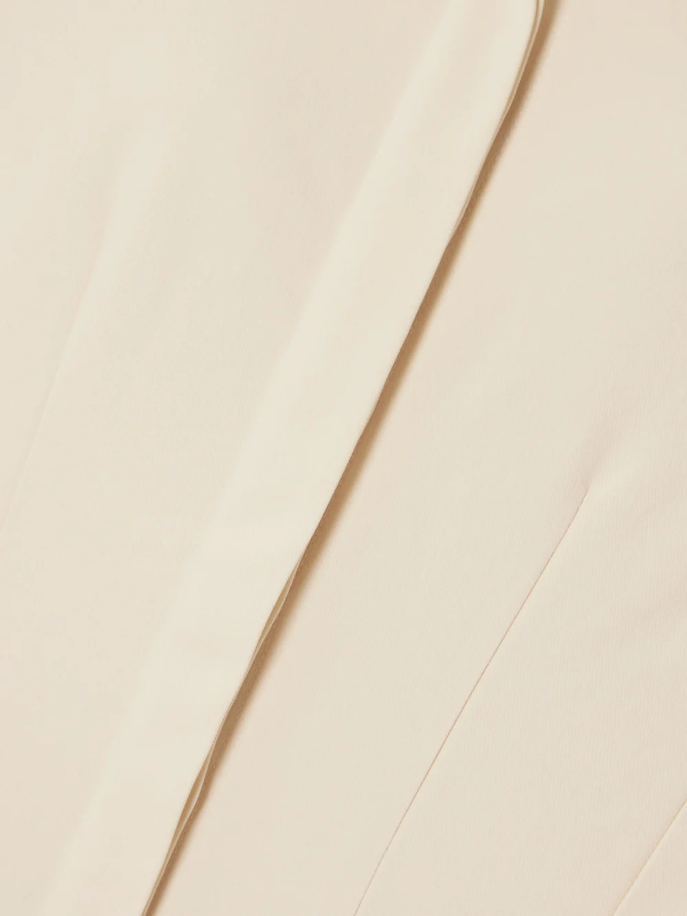 Close-up detail of the Abadia Sophia Grain De Poudre Vest