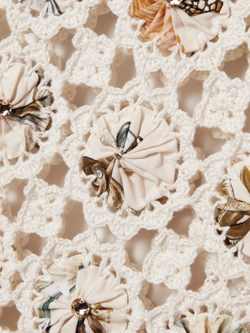 Close-up detail of the Agua by Agua Bendita Arroyo Caracola Embellished Printed Crepe and Crocheted Cotton Midi Skirt