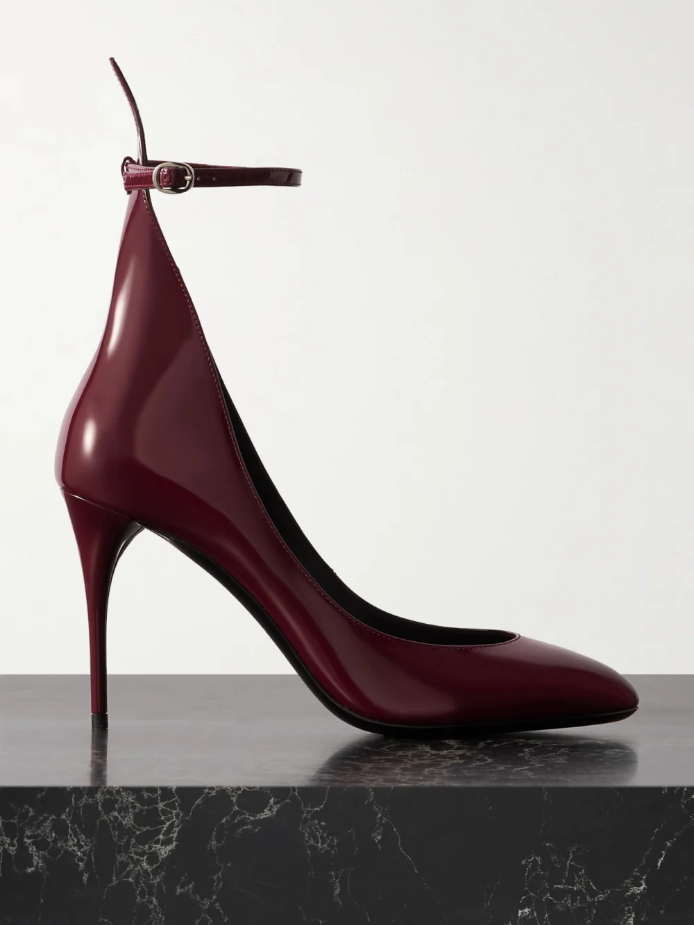 Alaïa 90 Patent-leather Pumps in burgundy