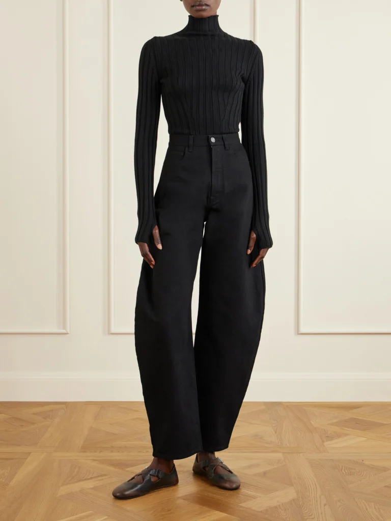 Alaïa Criss Cross Leather Ballet Flats