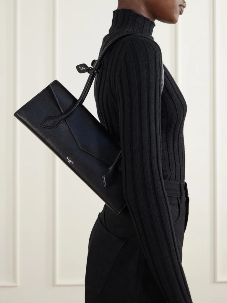 Alaïa Le Teckel Flat Medium Leather Shoulder Bag