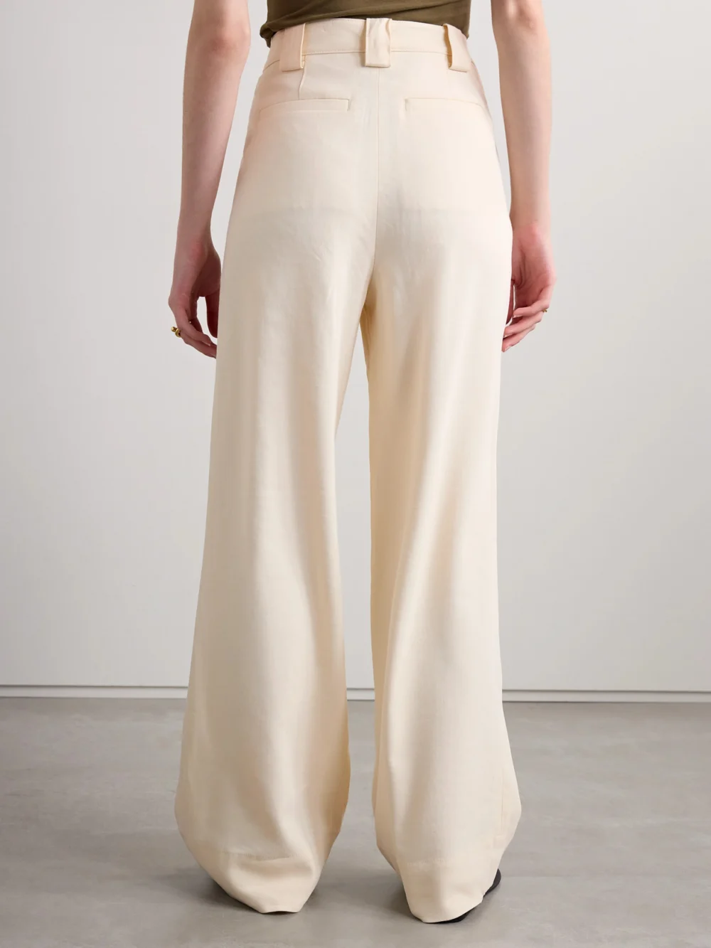 Back view of the A.L.C. Tommy Ii Pleated Linen-blend Twill Wide-leg Pants