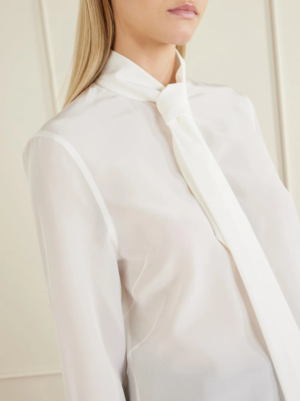 Close-up detail of the Alexander McQueen Tie-detailed Silk-twill Shirt