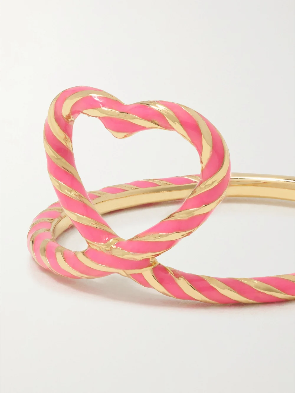 Close-up detail of the Alison Lou Heart Streamer 14-karat Gold and Enamel Ring
