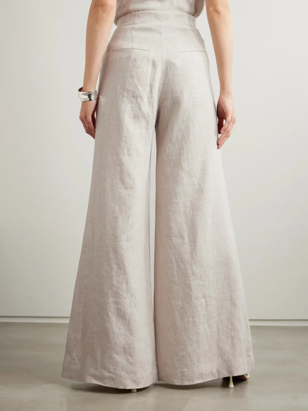 Back view of the Andres Otalora Encontrarte Linen Wide-leg Pants