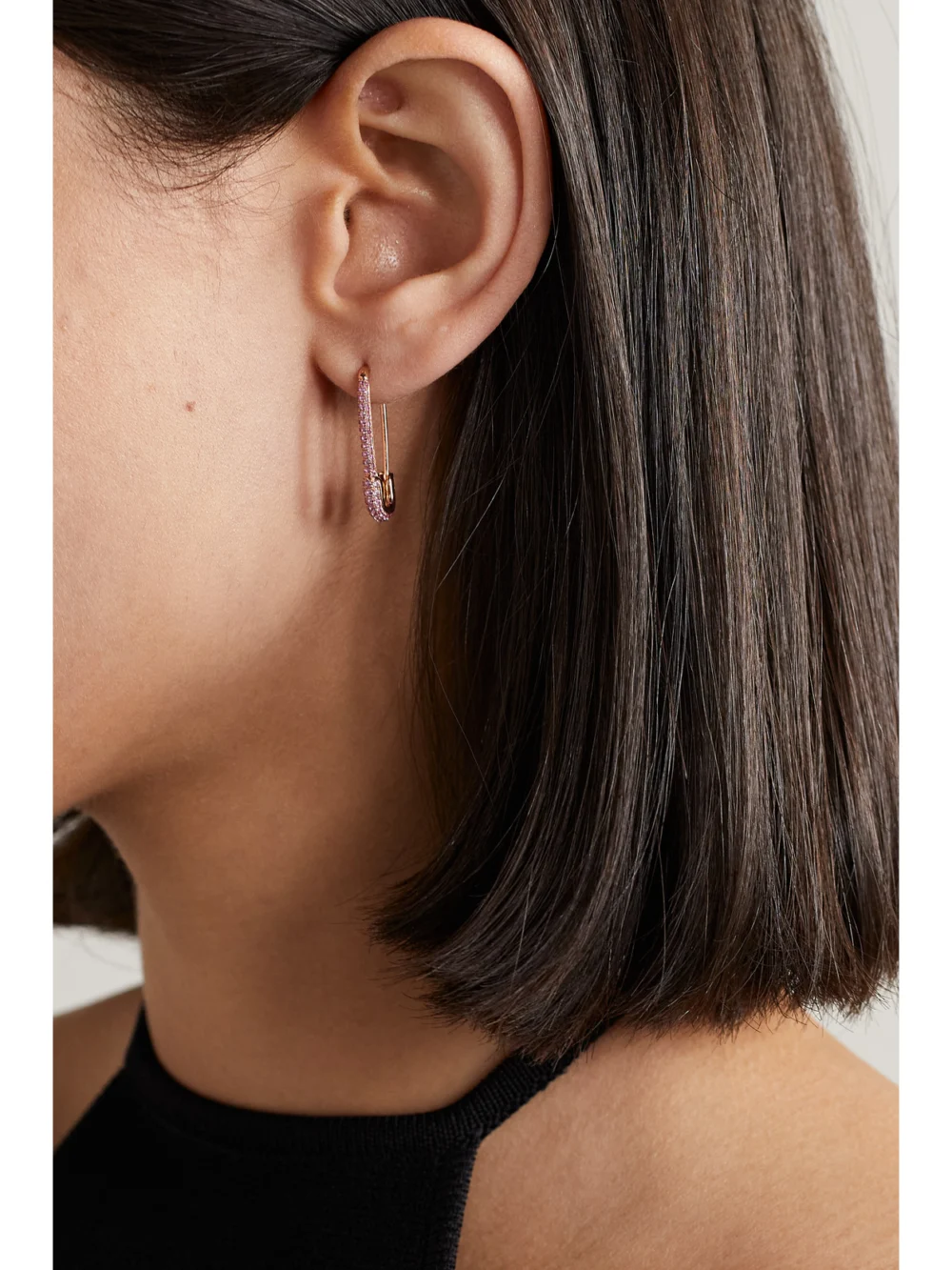 Anita Ko Safety Pin 18-karat Rose Gold Sapphire Earring, styled view