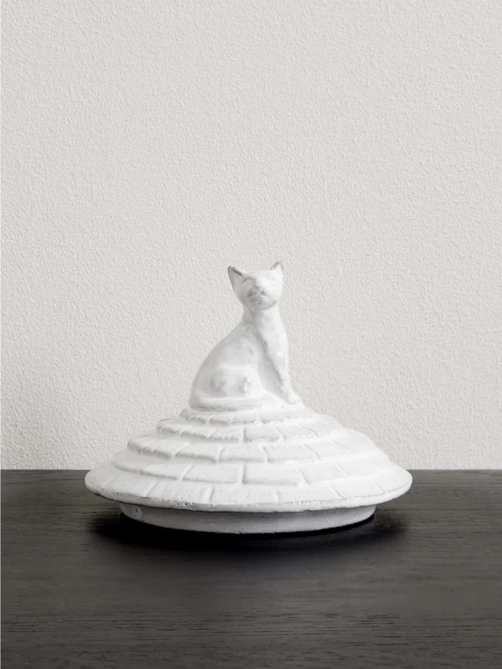 Astier De Villatte Grand Chalet Large Ceramic Candle Lid in white