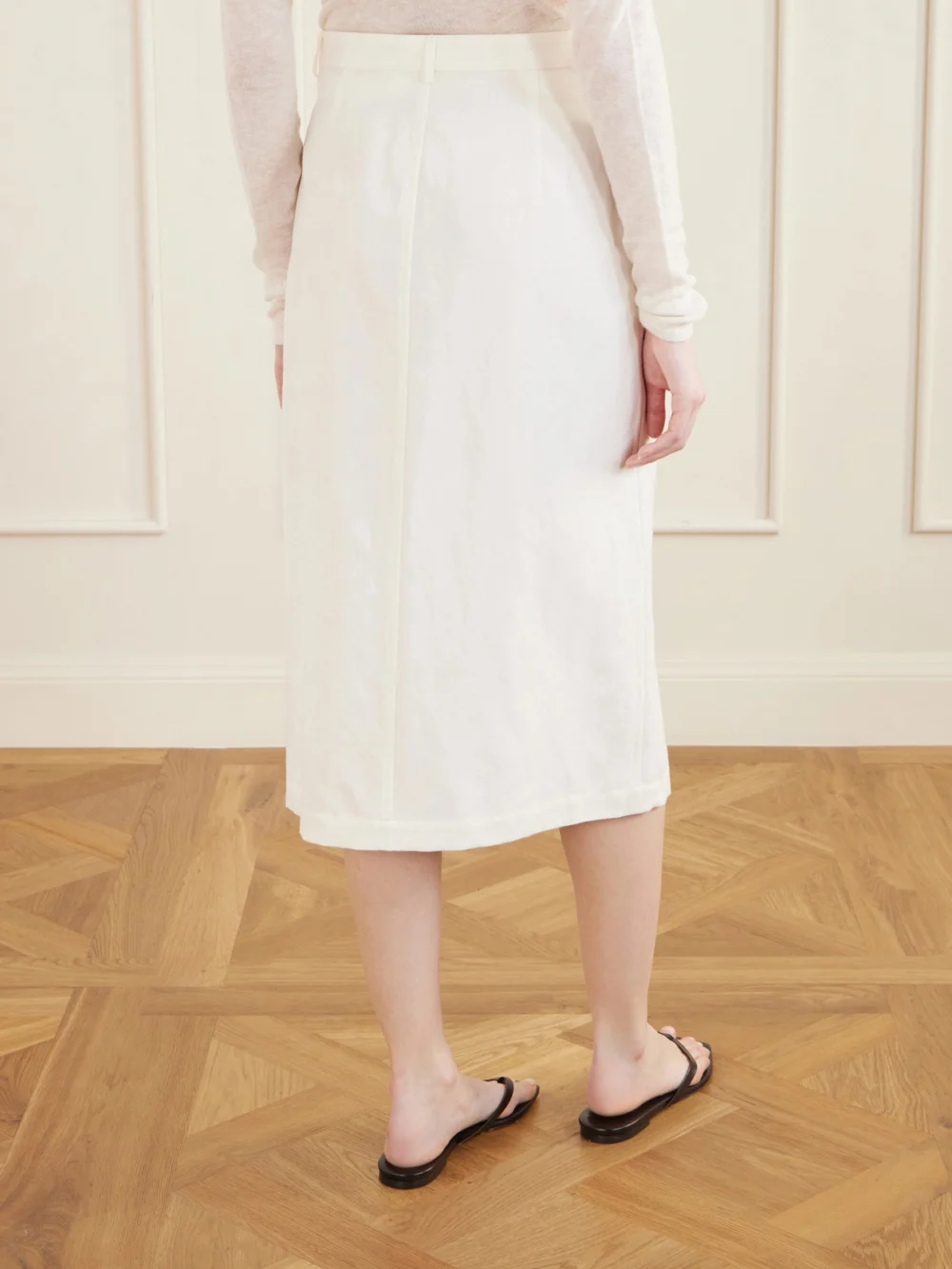 Back view of the Auralee Wool, Cotton and Linen-blend Skirt