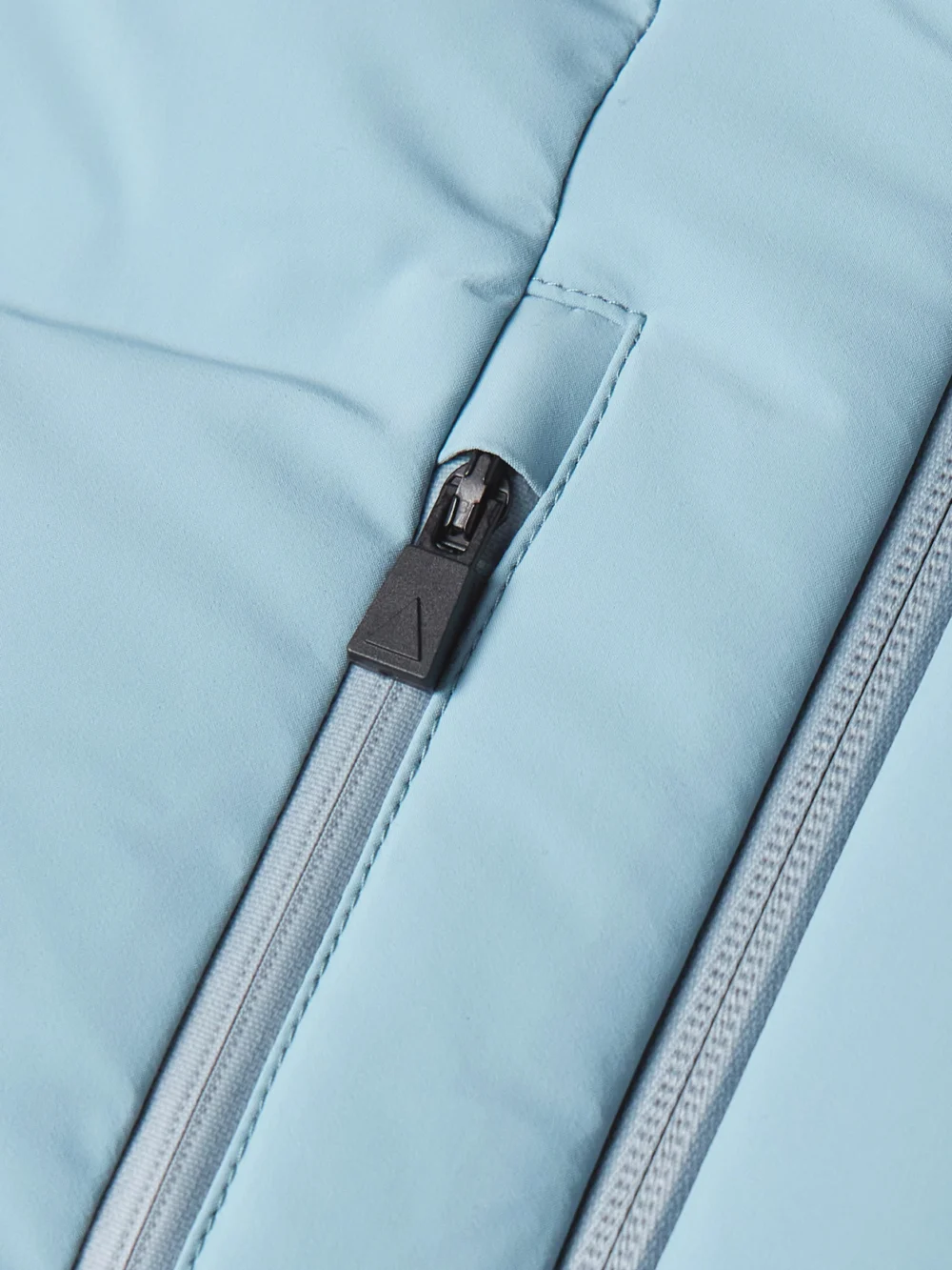 Close-up detail of the Aztech Mountain Super Nuke Two-tone Padded Shell Down Ski Jacket