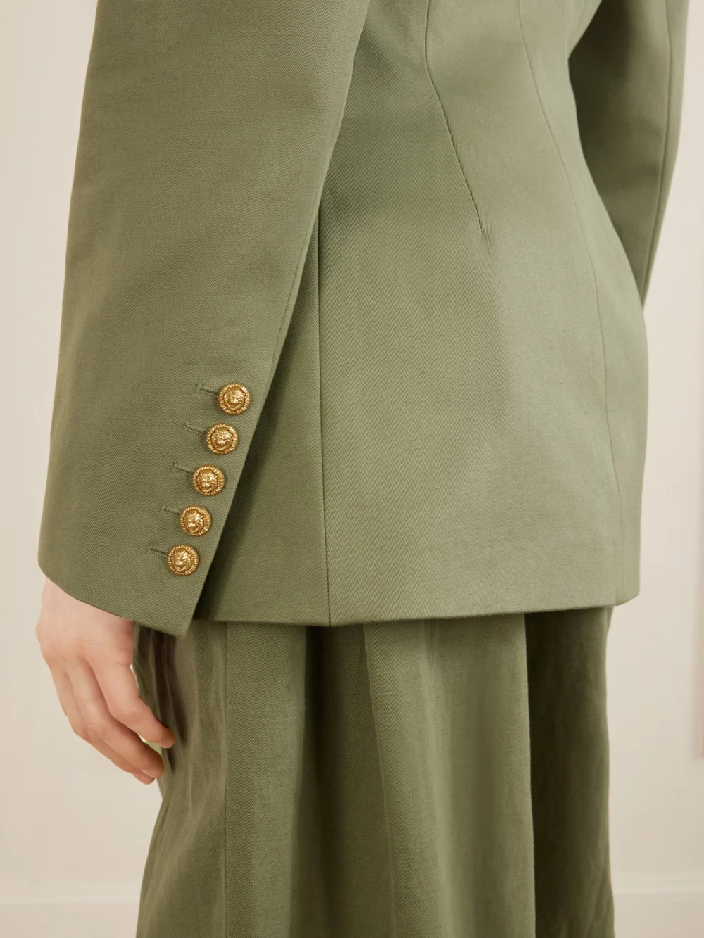 Close-up detail of the Balmain Cotton-twill Blazer