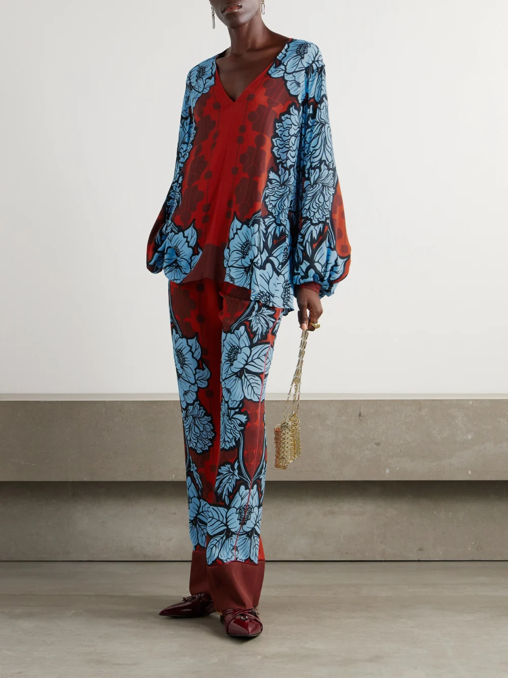 Borgo de Nor Stellan Floral-print Crepe De Chine Blouse, worn by a model