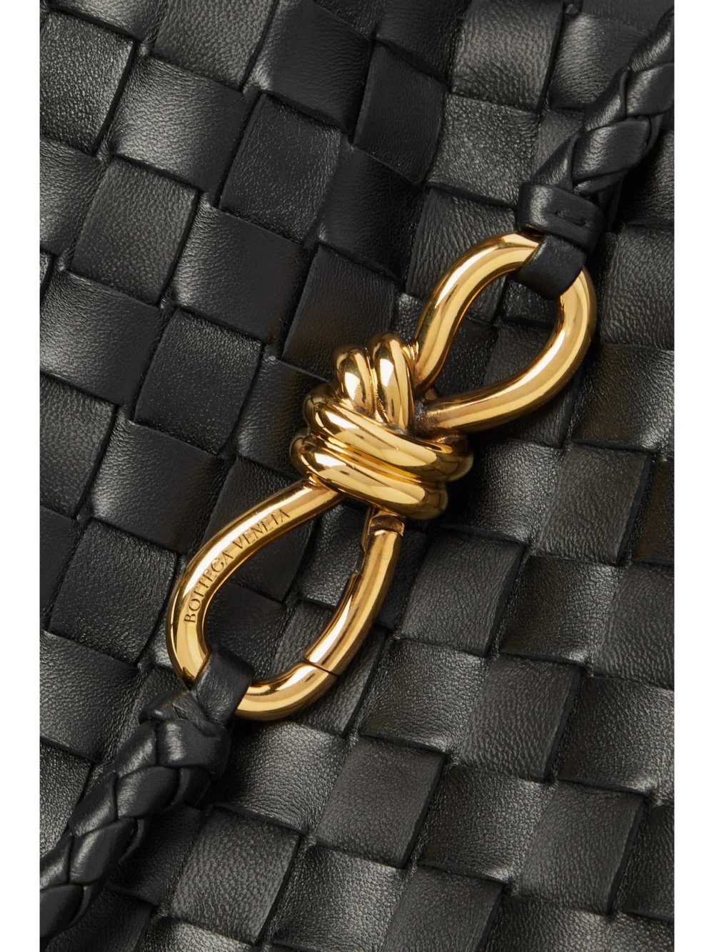Close-up detail of the Bottega Veneta Andiamo East-west Small Intrecciato Leather Top-handle Bag