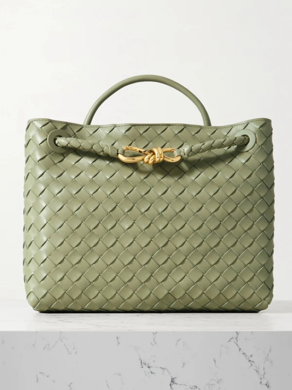Bottega Veneta Andiamo Medium Intrecciato Leather Top-handle Bag