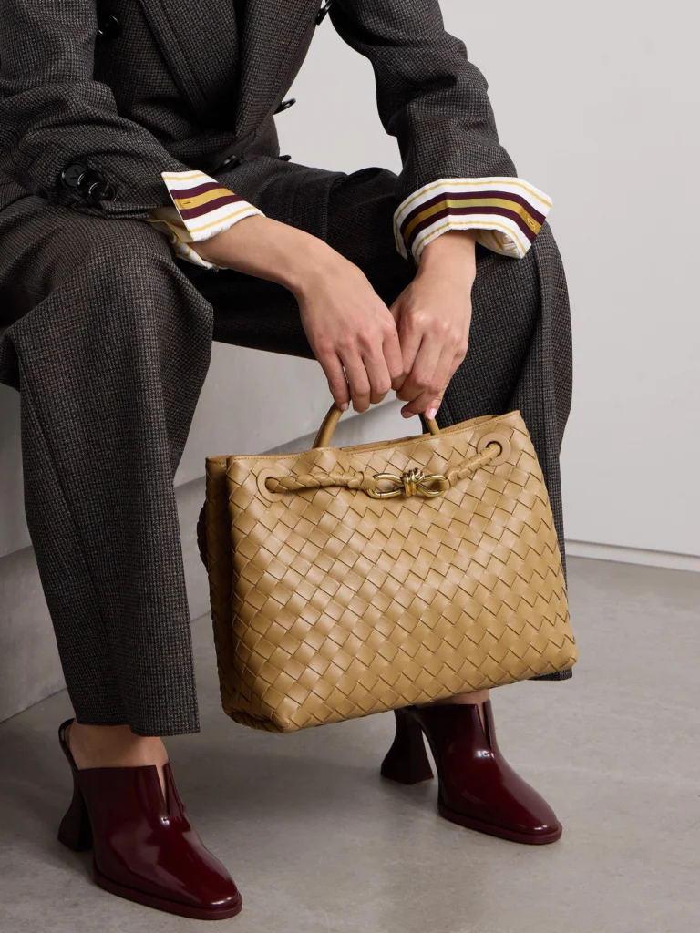 Bottega Veneta Andiamo Medium Intrecciato Leather Top-handle Bag