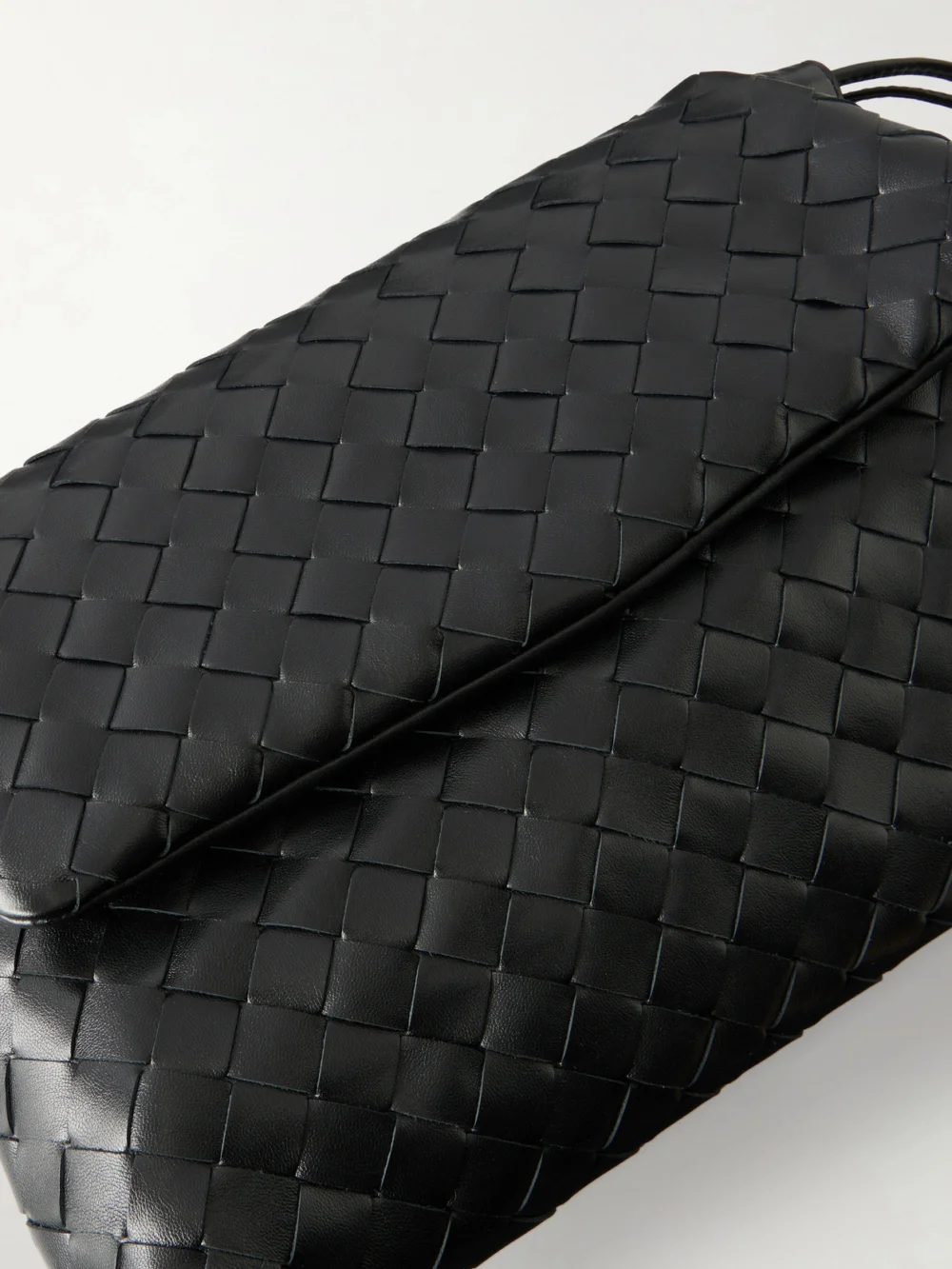 Close-up detail of the Bottega Veneta Giorno Intrecciato Leather Shoulder Bag